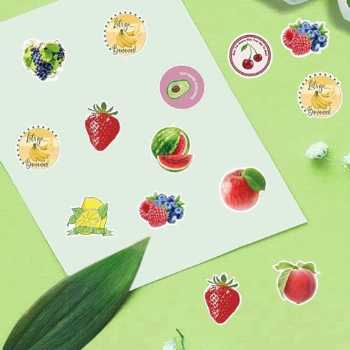 500PCS Fruit Stickers Rolls 8 Styles Summer Fruits Sticker 1in Self-Adhesive Waterproof Vinyl Stickers Decor for Back to School First Day of School Party Supplies Envelope Scrapbook Decorations
