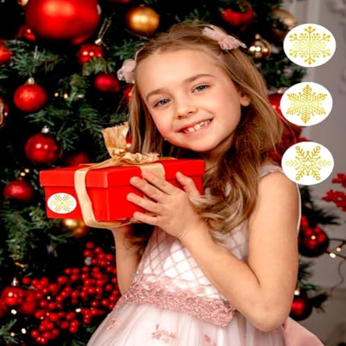 500Pcs Christmas Stickers Roll for Cards 6 Designs Gold Foil Snowflake Stickers Clear Xmas Winter Holiday Round Adhesive Label Stickers Decal for Xmas Envelopes Invitations Cards Gifts Decor