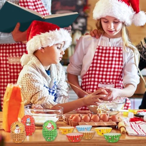 Christmas Mini Cupcake Liners - 600 Count Small Xmas Muffin Cup Cake Paper Liner for Baking, Merry Christmas Eve Candy Wrappers, Cookies Chocolate Tiny Wrap Mold for Bakeware Party Supplies