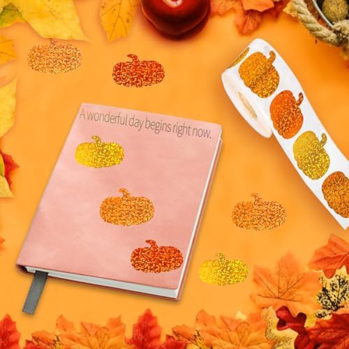 500Pcs Halloween Fall Thanksgiving Pumpkin Stickers Roll 1in Glitter Pumpkin Paper Decal 3 Orange Sparkly Sparkly Autumn Self-Adhesive Decorative Stickers for Party Supplies Envelope Journal Decor