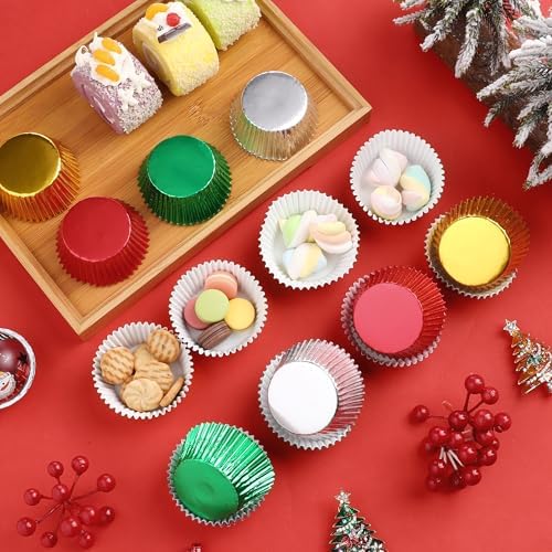 100PCS Christmas Cupcake Liners Red Green Gold Silver Foil Baking Cups Standard Muffin Cupcake Wrappers for Xmas Carnival Wedding Baby Shower Birthday Party