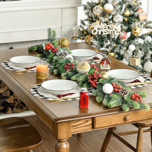 Artoid Mode Waterclor Buffalo Plaid Christmas Trees Merry Xmas Round Placemats Set of 4, 14 Inch Seasonal Winter Round Table Mats for Dining Decoration