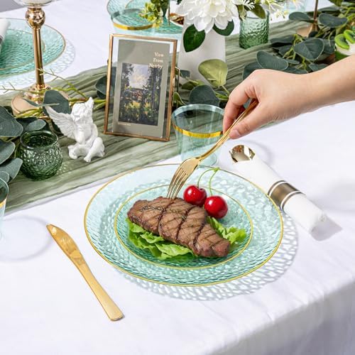 Rubtlamp 700Pcs Green Plastic Plates,Green Gold Plastic Dinnerware Set, Hammered Clear Green Plates with Gold Rim Include 100Dinner Platos,100Cake Platos,100Cups,100Pre Rolled Silverware