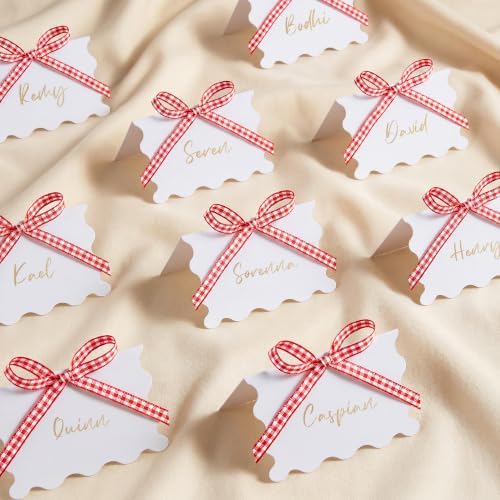 UNIQOOO 50Sets Place Cards for Table Setting - Gingham Red White Pre-tied Bow Table Place Cards, Name Cards for Wedding, Christmas Dinner Party Events, 4x3.5 In