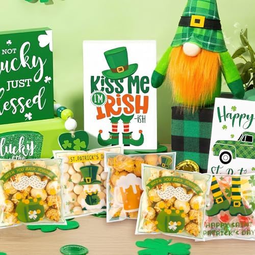 100 PCS Clear St Patricks Ziplock Bags, Plastic St Patricks Treat Gift Candy Goodie Snack Cookie Bags Party Favors Supplies for Gifts Giving Shamrock Bags Holiday Candy Bags Wrap