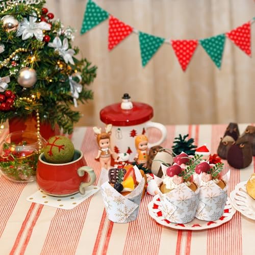Maxdot 200 Pcs Winter Snowflake Tulip Cupcake Liners for Baking Silver Gold Snowflake Paper Muffin Baking Cups Christmas Tulip Muffin Liners Wrappers for Xmas Winter Birthday Party Supplies