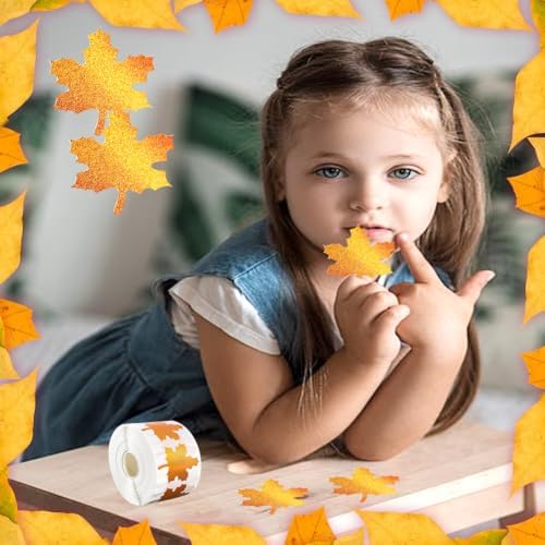 500Pcs Fall Thanksgiving Leaf Stickers Gold Maple Leaf Decals 1in Holographic Self Adhesive Label Stickers Roll for Autumn Party Cards Seal Envelopes Supplies Decorations
