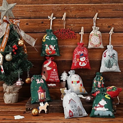 24 Pieces Christmas Burlap Gift Bags with Drawstrings Xmas goodie Bags Bulk for Winter Holiday Party Favor (Christmas Burlap Treat Bags 2025)