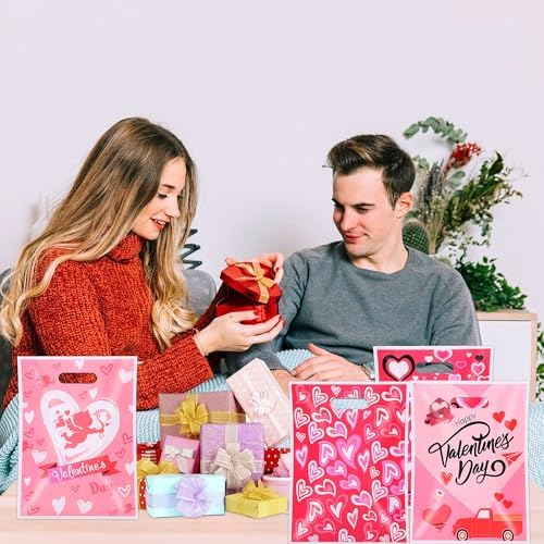 EUVBOKW 100Pcs Valentine's Day Treat Bags with Handle, Heart Shaped Goodie Bags for Candy, Wedding Baby Shower Favors