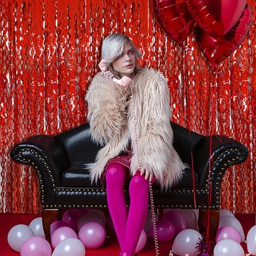 Red Tinsel Foil Fringe Curtains Wavy Backdrop for Parties Sparkle Metallic Wavy Foil Fringe Backdrop Curtain for Party Decorations Photo Booth Props Birthday Graduation Wedding Valentines Decor