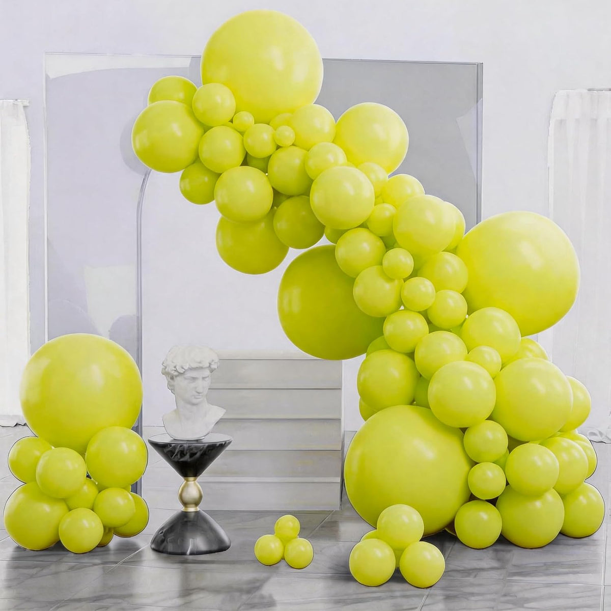 PartyWoo Lime Green Balloons 140pcs Light Pastel Kelly Green Color